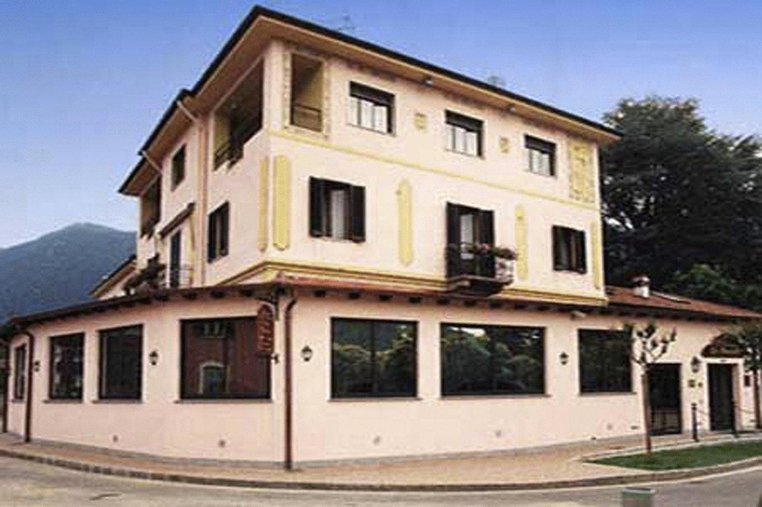 Hotel La Bussola Cittiglio Εξωτερικό φωτογραφία